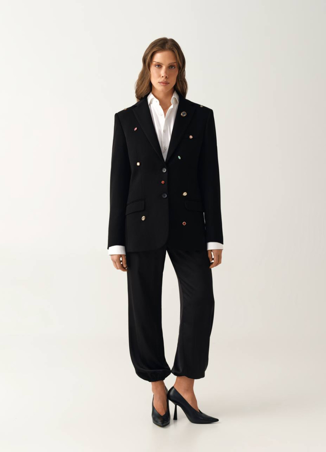 Жакет із різнокольоровим камінням